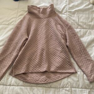 Quilted, Cowl neck Pullover